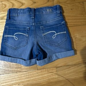 Justice short for girl.  Size 10.  Good condition.